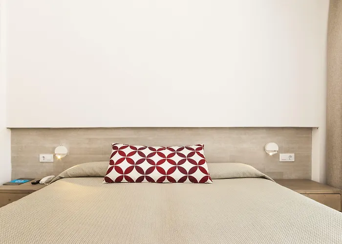 Отель Hoposa & Villaconcha *