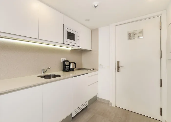 Отель Hoposa & Villaconcha Поланко