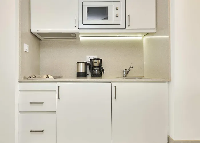 Hoposa & Villaconcha Поланко